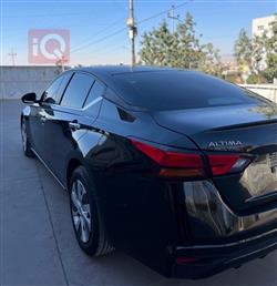 نيسان ألتيما